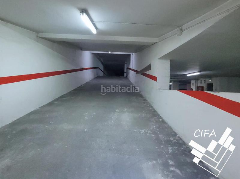 Foto f8c8e401-dccc-4b9a-b4a8-5f761f111c78. Aparcament cotxe a Casco Urbano Vinaròs