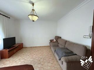 Piso  Calle arzob m y costa. Piso de 3 habitaciones en vinaròs