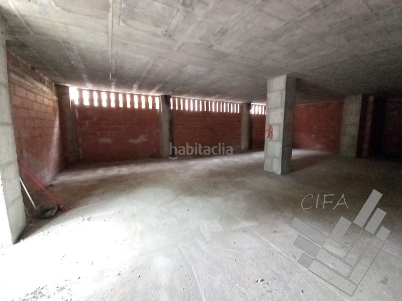 Foto 04135a0d-df82-419c-b023-f6c5d94d216b. Alquiler local comercial se alquila local diáfano esquinero en Vinaròs