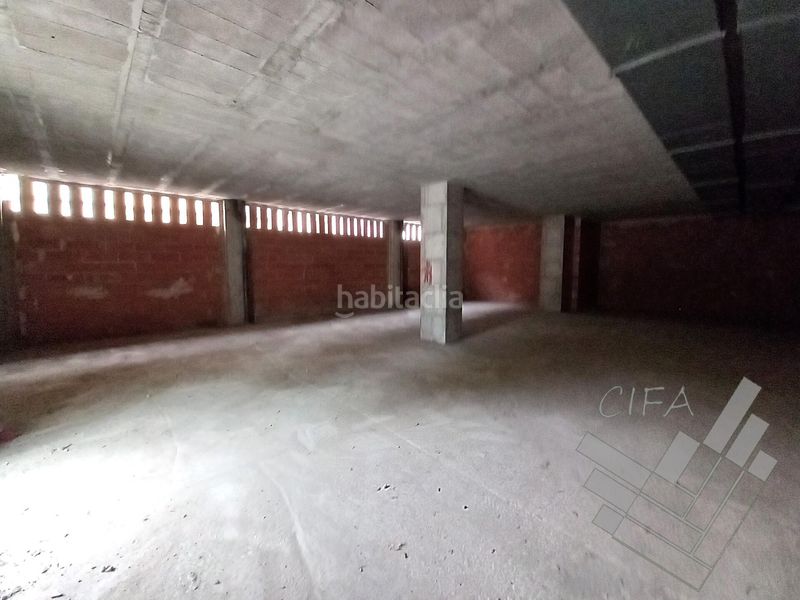 Foto 6b518fd7-730d-4d9d-8465-12dd5fdb9fe7. Alquiler local comercial se alquila local diáfano esquinero en Vinaròs
