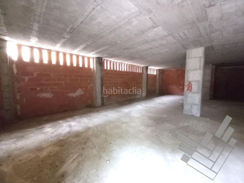 Foto 6cbebe4d-a2ab-4e83-b8f2-a046a5e2fba9. Alquiler local comercial se alquila local diáfano esquinero en Vinaròs