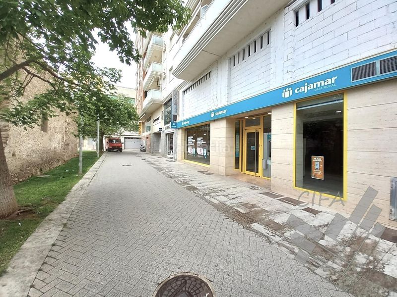 Foto 9b1ee5e8-f063-492e-a1d1-9c329d5395aa. Alquiler local comercial se alquila local diáfano esquinero en Vinaròs
