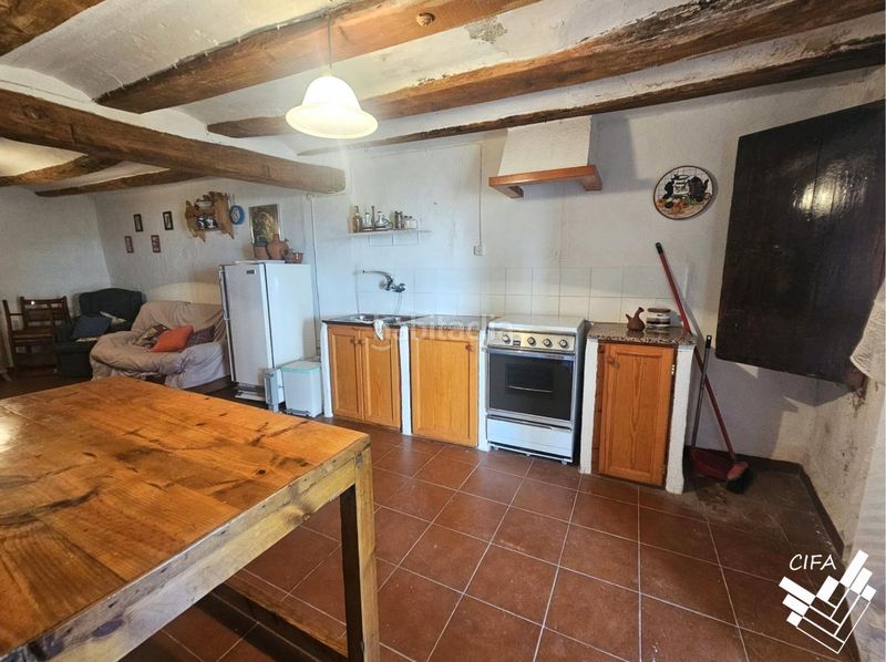 Foto 4e6f0155-6809-4ac9-8130-0c9d76d63787. Casa amb aparcament a Vallibona