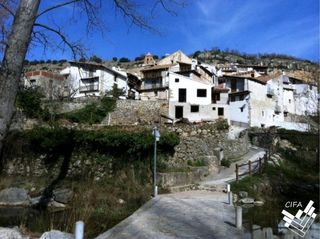House  Parralet. Vivienda en venta en vallibona con terraza y pequeño huerto