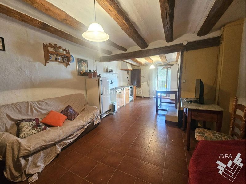 Foto 9a2304ea-f169-4a5c-9d58-99296b6d7fa7. Casa amb aparcament a Vallibona