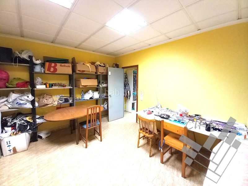 Foto d318a112-a554-4837-bd2a-7ecfe2c1bce7. Local comercial a Casco Urbano Vinaròs