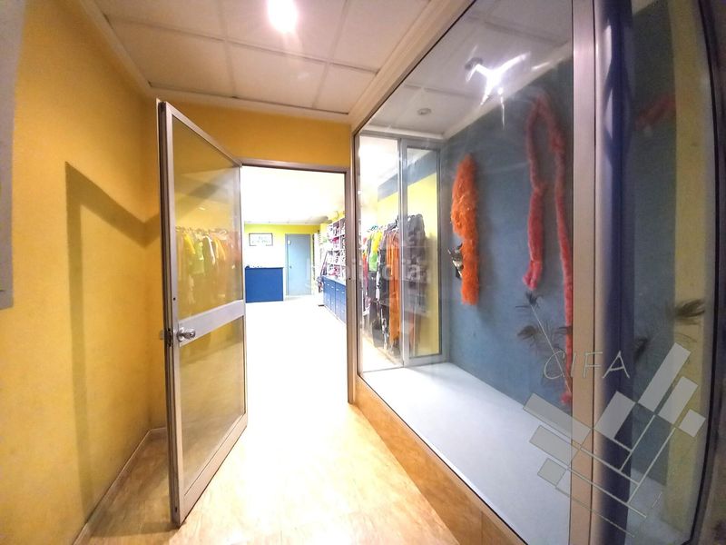 Foto f8ae55c1-624f-4d6e-9f52-a5212351274f. Local comercial a Casco Urbano Vinaròs