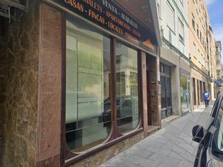 Lloguer Local Comercial  Doctor fleming. Se vende local en el centro de vinaròs