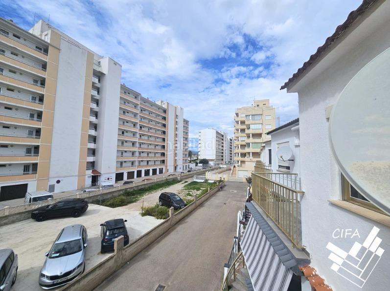 Foto aa6a801d-c75e-4edb-bf5a-c5dfedcc0a25. Casa adossada a Playa Norte Peñíscola