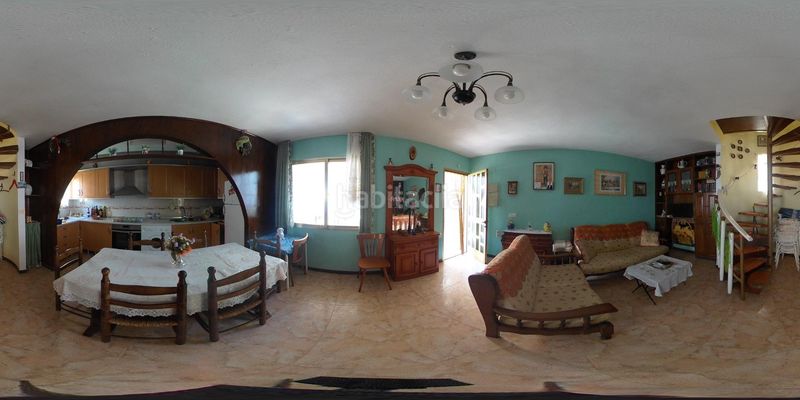 Foto ed760f03-c334-4a36-b0ad-f0004e9e8a7e. Casa adossada a Playa Norte Peñíscola