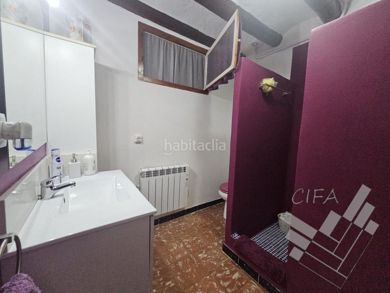 Foto a5aab980-f26a-4f12-b933-4367dc8f1237. Masia amb aparcament a Cálig