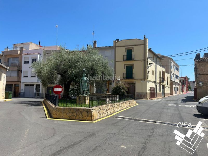 Foto af2e7787-1586-4e58-973a-ae76c1cd7e0c. Masia amb aparcament a Cálig