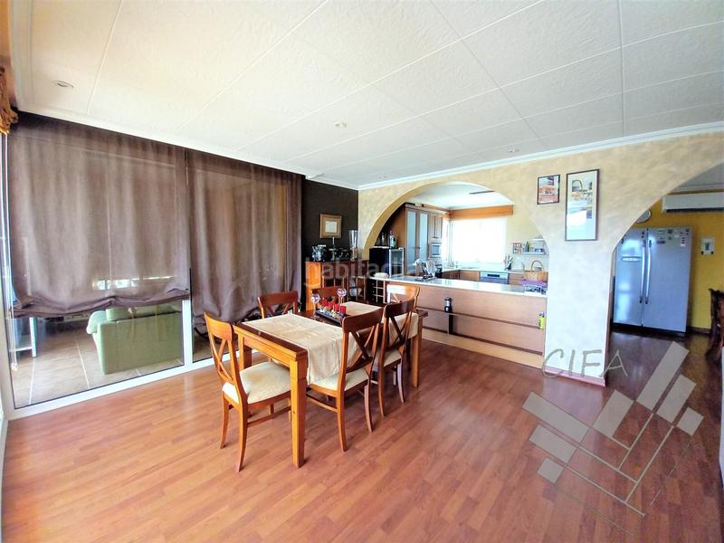 Foto 6f43e55b-0ed7-4dd7-9a6e-ab0a2b582cc1. Chalet con parcheggio in Casco Urbano Vinaròs