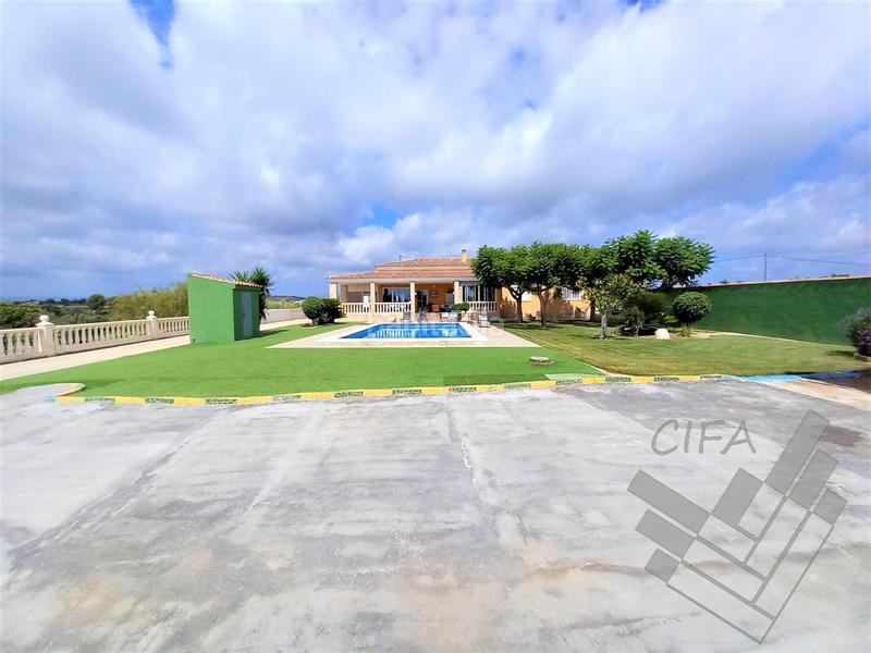 Foto a44c304c-1923-45a9-8b44-8ccc13734156. Chalet con parcheggio in Casco Urbano Vinaròs