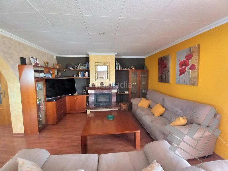 Foto b16ba57c-1f09-40e2-a6a5-f7920cc79ee0. Chalet con parcheggio in Casco Urbano Vinaròs