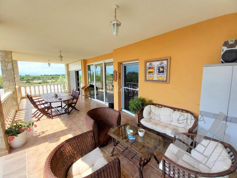 Foto b251b8c3-859f-490b-b2e4-a34f7ca37a31. Chalet con parcheggio in Casco Urbano Vinaròs