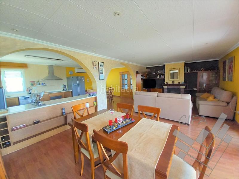 Foto c371808d-799d-4b93-9eb2-dbc5f24cabb1. Chalet con parcheggio in Casco Urbano Vinaròs