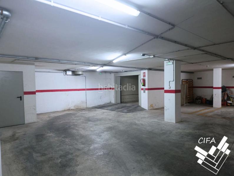 Foto 16f7ff4e-a8b3-4081-b42e-d4a26babba75. Parking voiture dans Casco Urbano Vinaròs