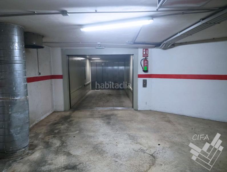 Foto ca0e7388-0047-4fd1-bae3-5b07717fb986. Parking voiture dans Casco Urbano Vinaròs