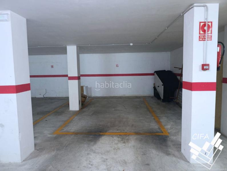 Foto fc4dafb9-38db-4a0c-a183-eb9a20aad7ff. Parking voiture dans Casco Urbano Vinaròs