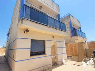 House  Peñíscola. Se vende dúplex a reformar en vinaròs