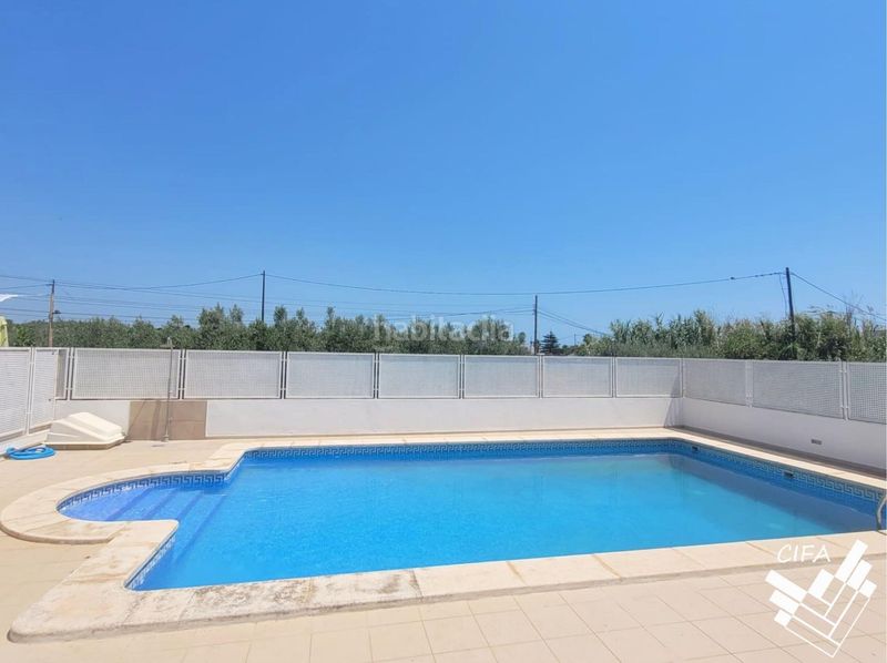Foto c0d49df2-f0a9-4ed3-84c8-6dabc7cb25dd. Casa amb aparcament a Cala Puntal Vinaròs