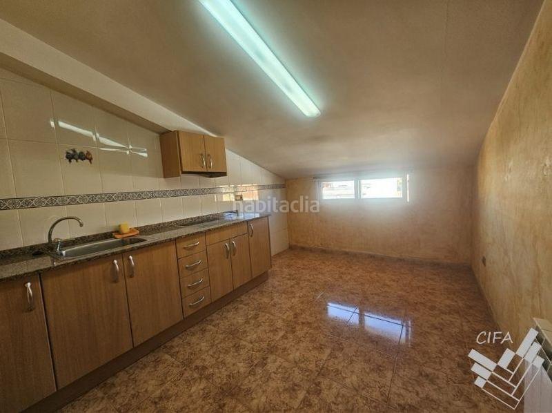 Foto 5daf8d24-48b9-447d-b391-63ad522b3f93. Casa adosada casa con garaje en Papa Luna - Platja del Gurugú Benicarló