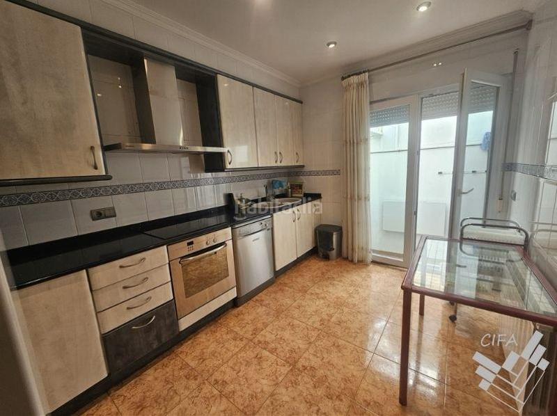 Foto 82b91918-1626-4ef0-b3f2-8238b438b335. Casa adosada casa con garaje en Papa Luna - Platja del Gurugú Benicarló