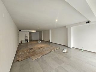 Rent Business premise  Calle de san joaquín. Local en alquiler  entresuelo en zona céntrica