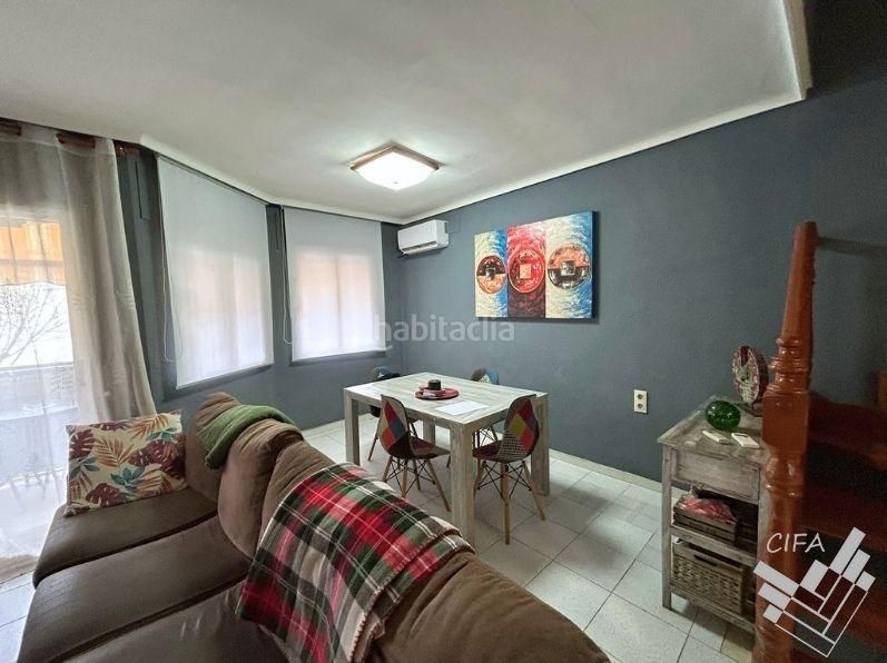 Foto 3bebaa86-e33d-4626-9db2-a6099715fe89. Casa adossada amb aparcament a Casco Urbano Vinaròs