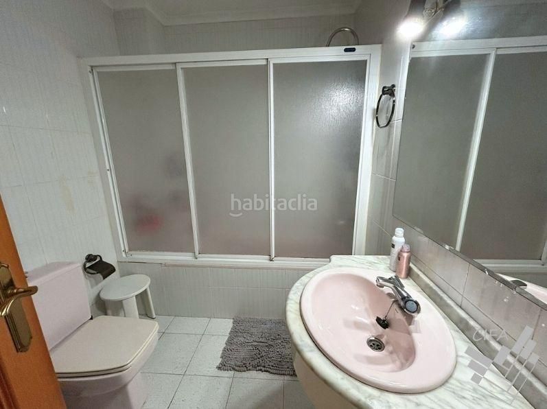 Foto b47ce796-516d-407c-ac9c-660cbbb6262c. Casa adossada amb aparcament a Casco Urbano Vinaròs