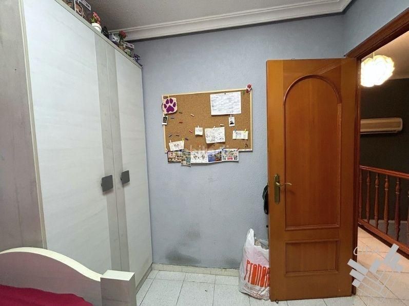 Foto b6c348b8-4f5f-478c-a369-278927028eb5. Casa adossada amb aparcament a Casco Urbano Vinaròs