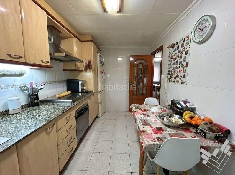 Foto bfcdfe84-0308-449b-9ccd-cafd441327a8. Casa adossada amb aparcament a Casco Urbano Vinaròs
