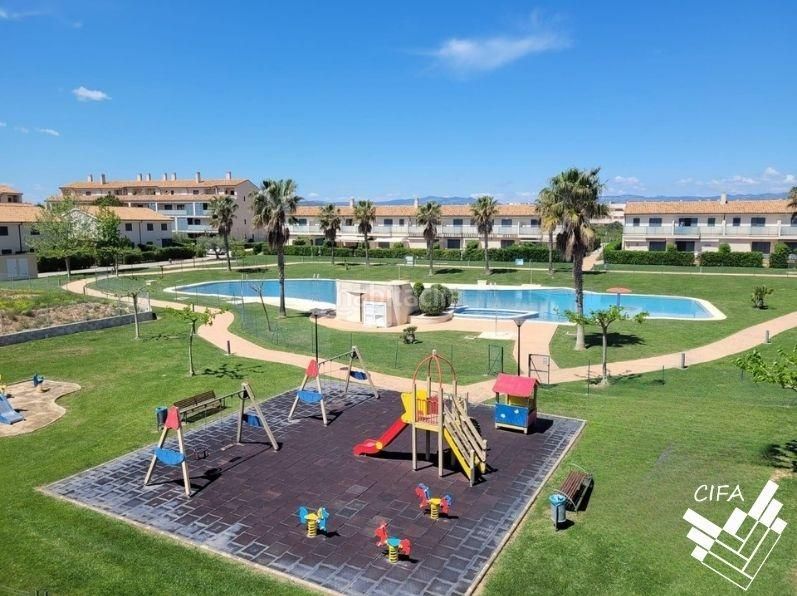 Foto cb6fc970-55b6-4e03-98a9-aee90f481210. Pis amb aparcament piscina a San Jorge