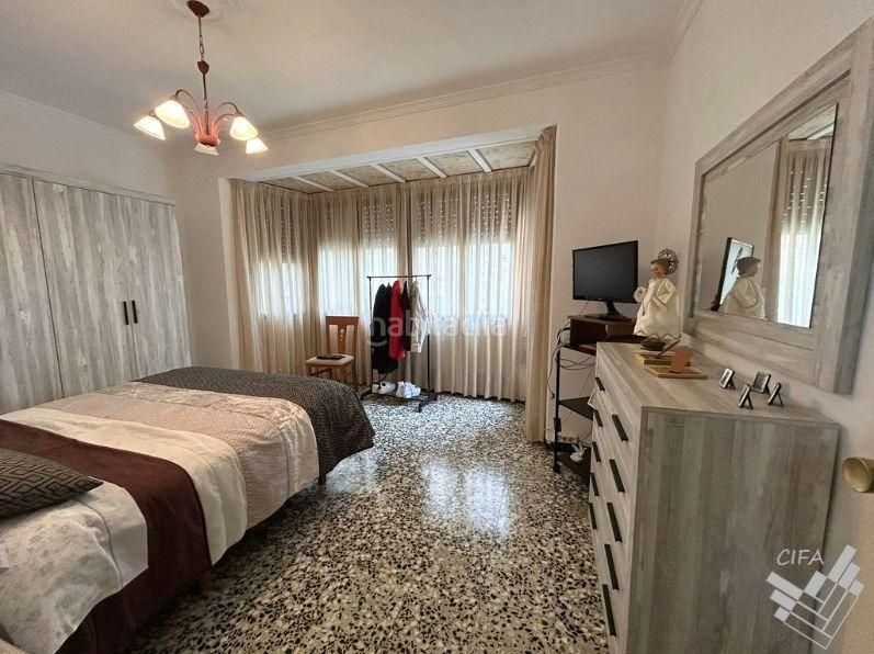 Foto e6e0a8bd-2f53-442d-99a3-421b3a1655ba. Casa adossada amb aparcament a Casco Urbano Vinaròs