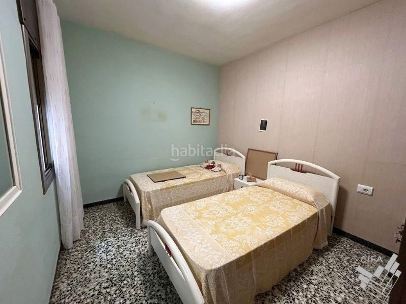 Foto f721ce44-4657-4e4e-a7e2-92964de886eb. Casa adossada amb aparcament a Casco Urbano Vinaròs
