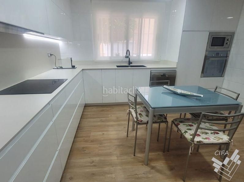 Foto 0154a0da-77bf-4b65-93cb-dac411b5348f. Casa amb calefacció aparcament a Casco Urbano Vinaròs