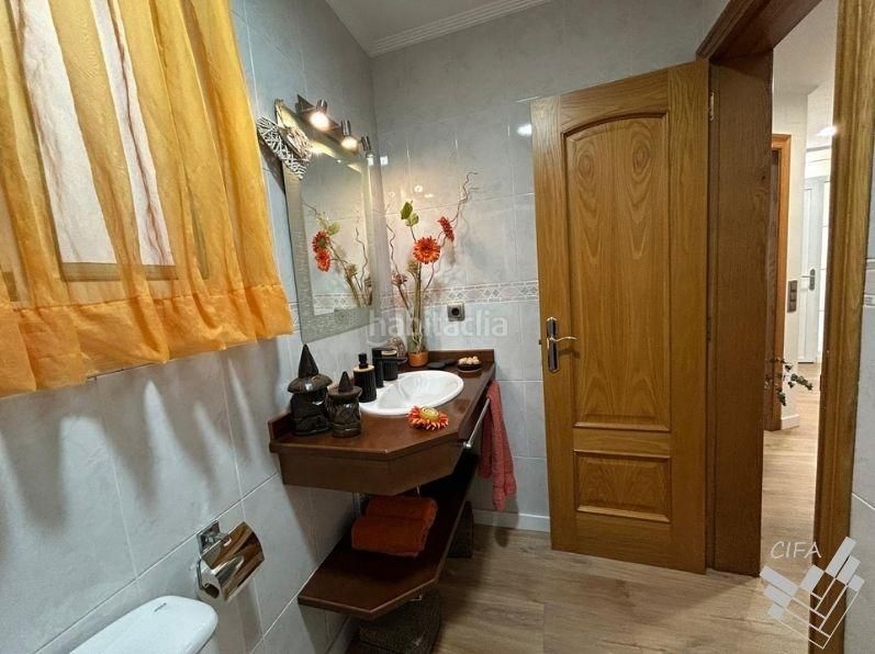 Foto 5bc66659-0170-4cba-8f6f-5615df823310. Casa amb calefacció aparcament a Casco Urbano Vinaròs