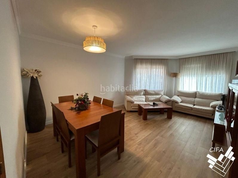 Foto 8a4132b8-1651-495a-83c1-09fd2750cc54. Casa amb calefacció aparcament a Casco Urbano Vinaròs