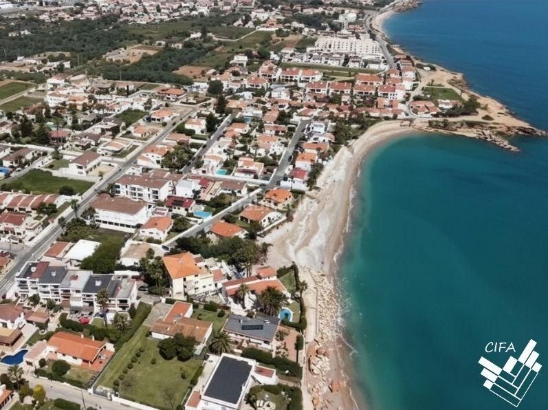 Foto f61b9611-c128-4d91-bfd2-ef907f70ce96. Casa amb calefacció aparcament piscina a Cala Puntal Vinaròs