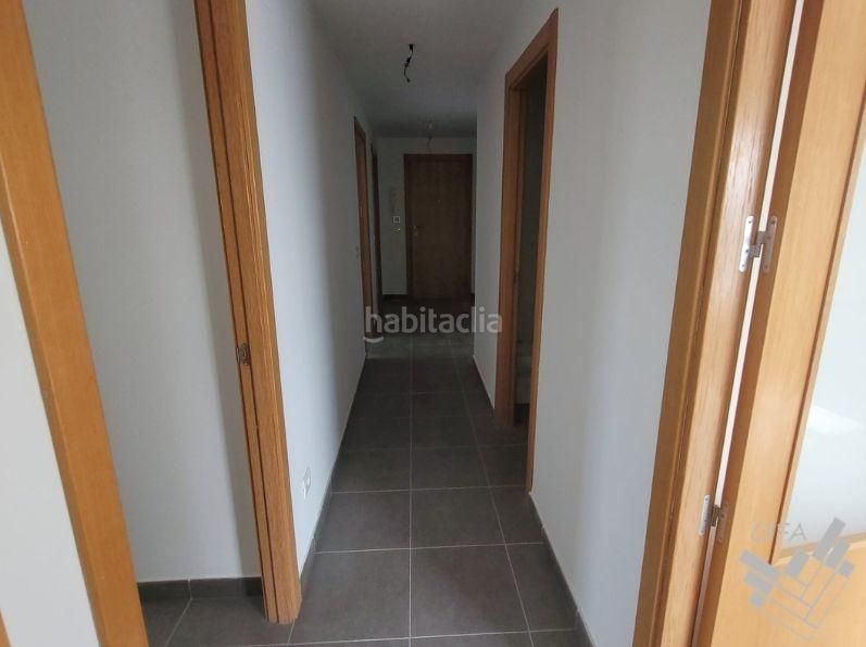 Foto 2ca18eee-b893-4987-9935-650bf0cd0a0d. Pis amb aparcament a Centro Comercial - Capsades - Hospital Vinaròs