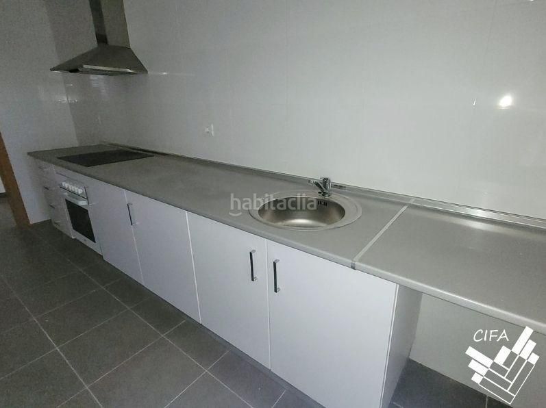 Foto a22b5512-6dde-45f7-8346-f2729c8042fe. Pis amb aparcament a Centro Comercial - Capsades - Hospital Vinaròs