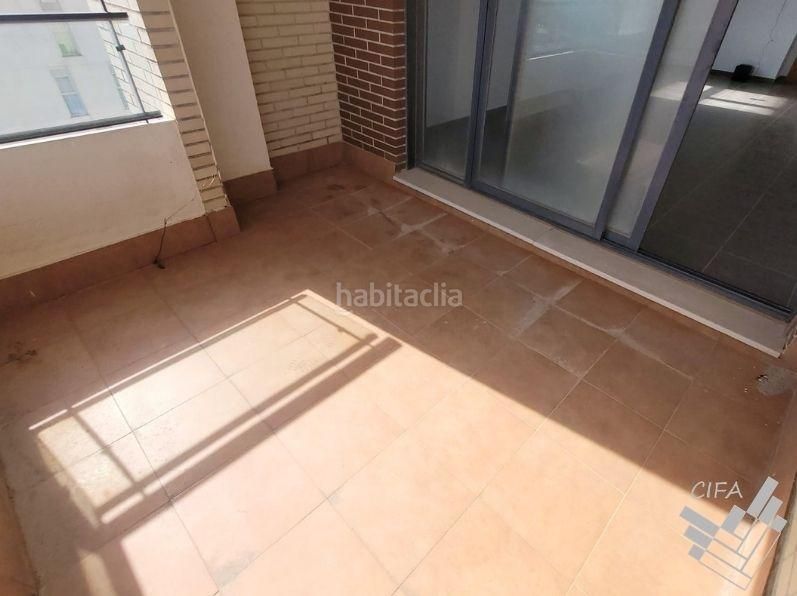 Foto aff6c49d-a9bb-40d4-b93e-27dbcbfc12cc. Pis amb aparcament a Centro Comercial - Capsades - Hospital Vinaròs