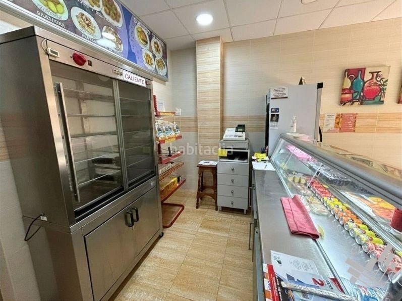 Foto ea56b423-57b5-4dbc-bd4b-641bdcdabfd6. Local comercial a Puerto Benicarló