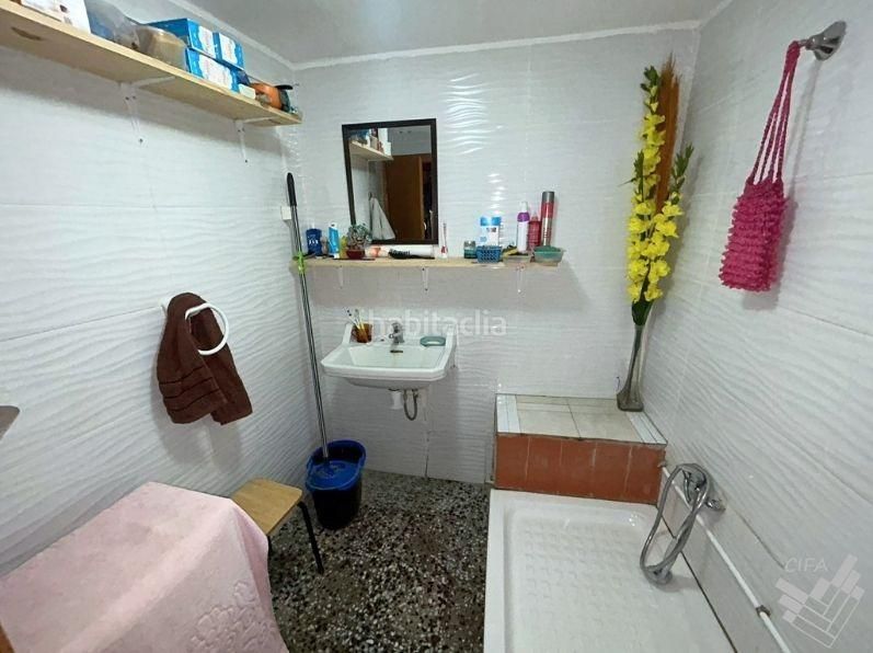 Foto 743b5f5d-4c5b-43bf-ac64-63cb9a49151c. Casa adossada a Alcanar