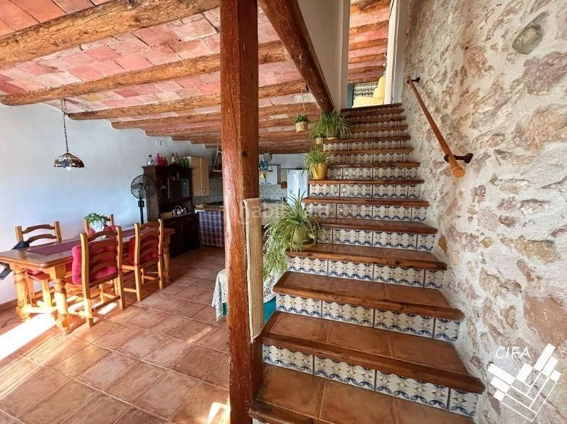 Foto ff92464c-1c00-4ee2-ac4f-e802a4552da9. Casa aparellada a Ulldecona