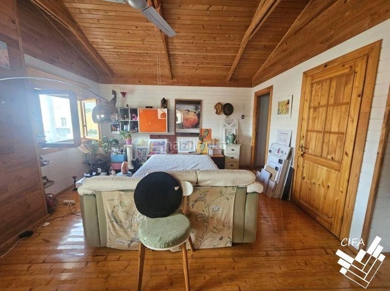 Foto 7d0e316e-1a84-49b7-ae37-bd07f50e3e9f. Chalet  en venta en Cálig