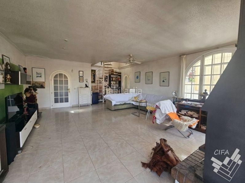 Foto 9fa3d1d9-2921-4b77-bfbc-46e02ed47190. Chalet  en venta en Cálig