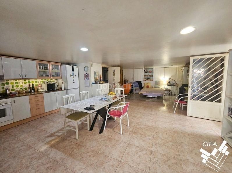 Foto e9fc3cd7-6b9f-4055-8a12-dabf3ad1f185. Chalet  en venta en Cálig