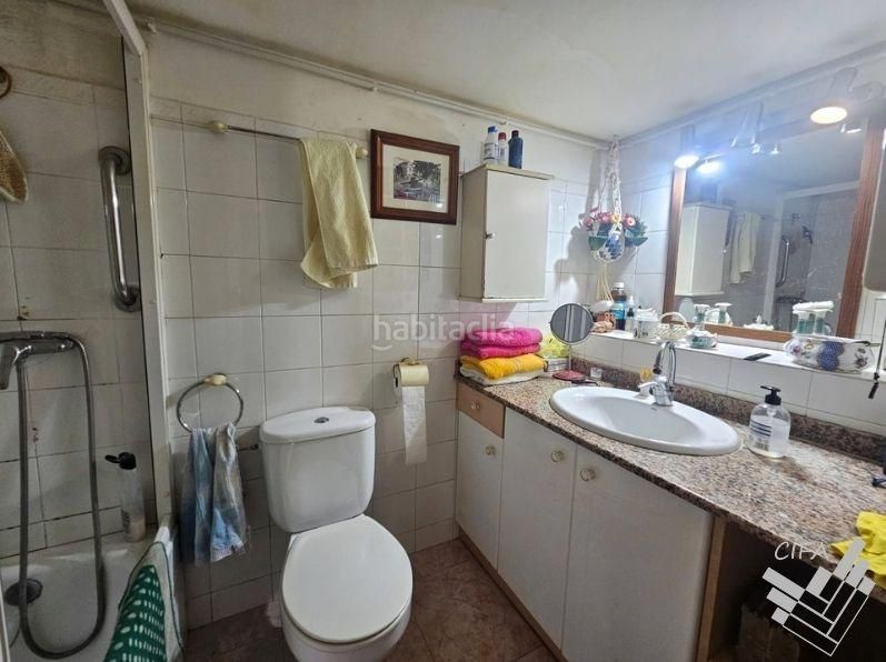 Foto f293a1ac-0dec-4076-91c1-93ec71b85380. Chalet  en venta en Cálig